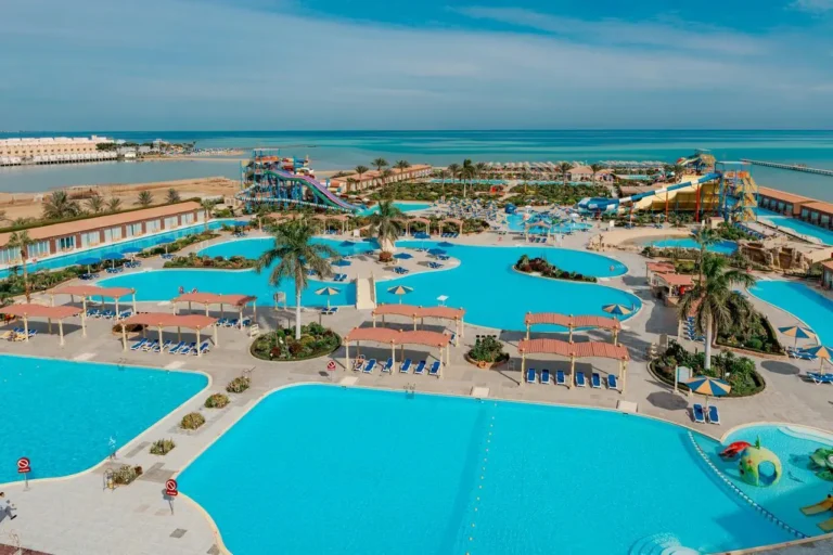 Sunrise Alora Aqua Park Resort