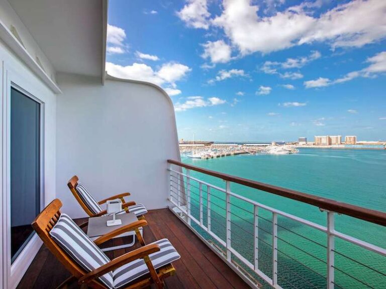 Queen Elizabeth 2 Hotel