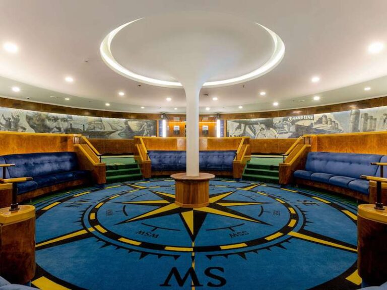 Queen Elizabeth 2 Hotel