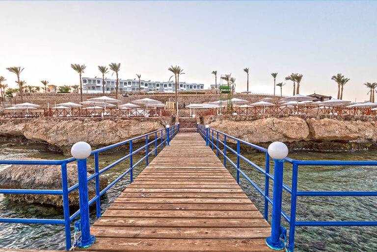 Invidia Coral Beach Tiran