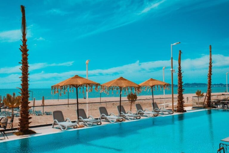 Royal G Deluxe Hotel
