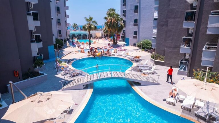The Nora Hotels Family Club