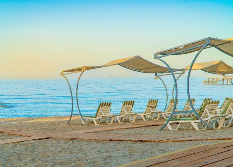 CLUB MONTE CARLO HOTEL