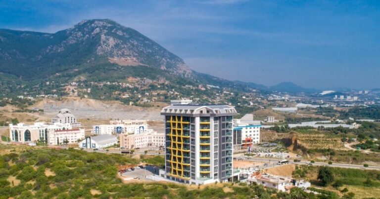 Campus Hill Hotel