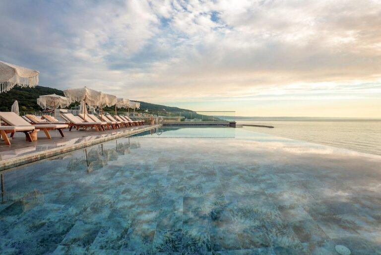 GRIFID Vistamar Hotel