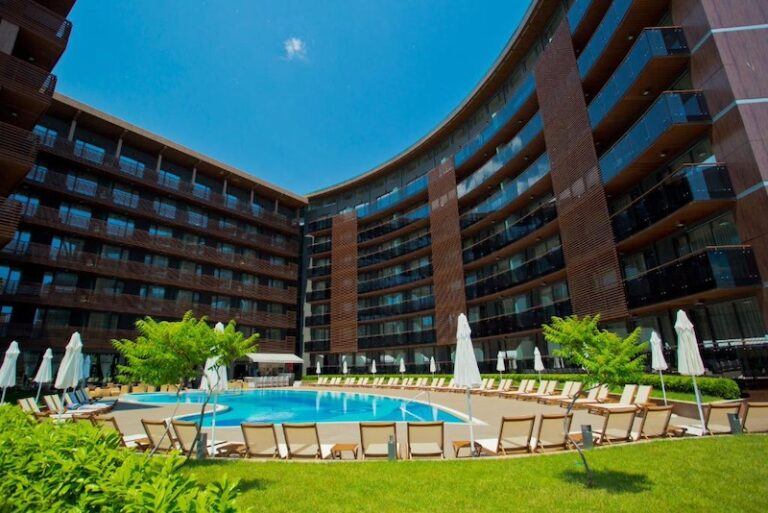 Galeon Residence & SPA