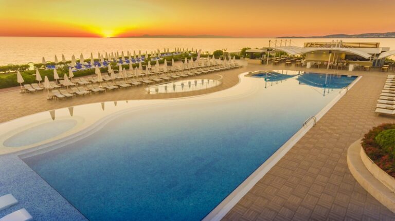 Gold Island Hotel