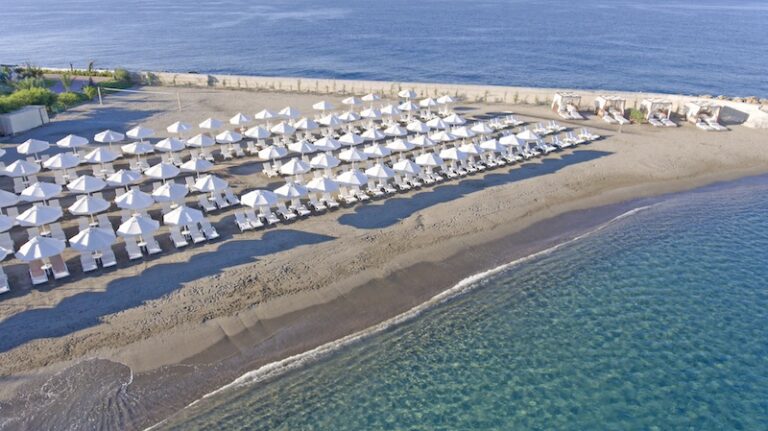 Gold Island Hotel