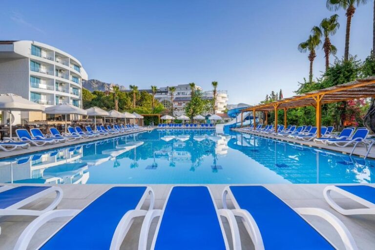 Ring Beach Hotel