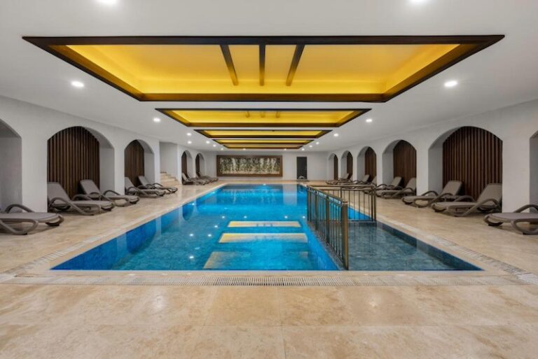 Ring Beach Hotel