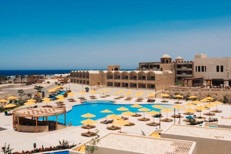 UTOPIA Blue Resort